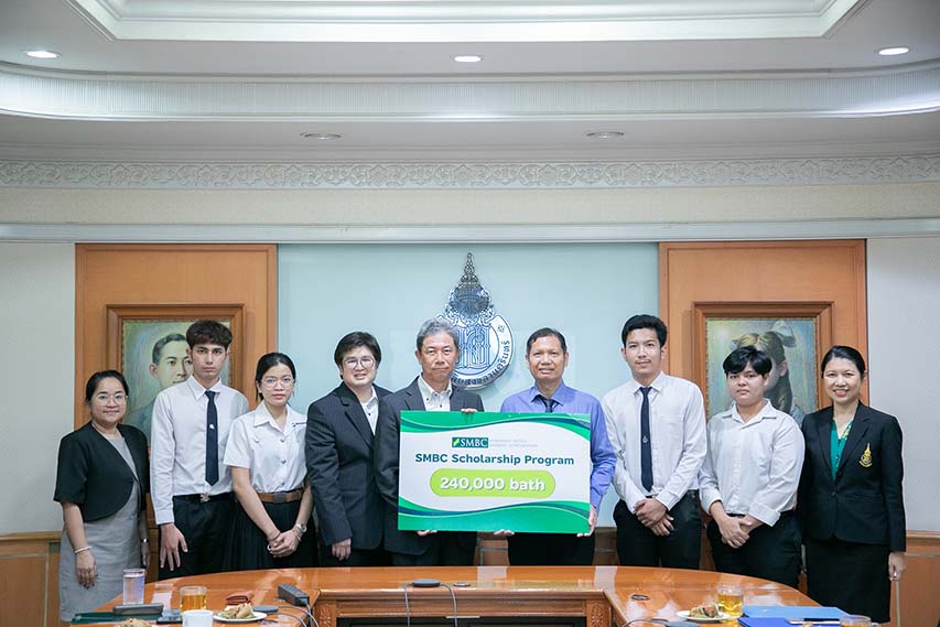 Read more about the article นักศึกษาคณะพาณิชยศาสตร์และการจัดการ รับมอบทุนการศึกษา SMBC Bangkok Branch Scholarship Program ประจำปีการศึกษา 2565